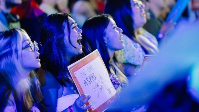 Em inevitável mudança, cultura de fandom é cada vez mais abraçada em torcidas de esports Em inevitável mudança, cultura de fandom é cada vez mais abraçada em torcidas de esports