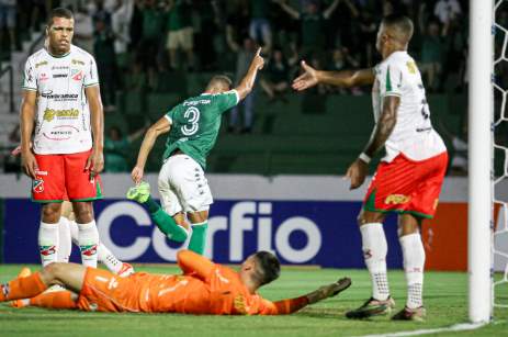 Por que Maurício Souza abusou de postura ofensiva ao Guarani? Por que Maurício Souza abusou de postura ofensiva ao Guarani?