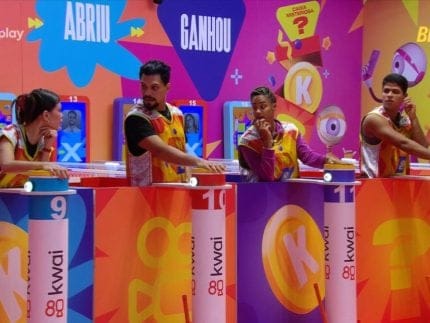 Flertes e divisão da casa: Confira as últimas atualizações do BBB25 Flertes e divisão da casa: Confira as últimas atualizações do BBB25