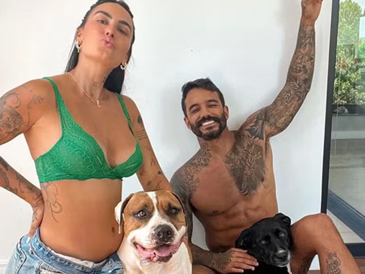 Clara Maia, ex-Power Couple, reage indignada a pergunta após polêmica com pitbulls Clara Maia, ex-Power Couple, reage indignada a pergunta após polêmica com pitbulls