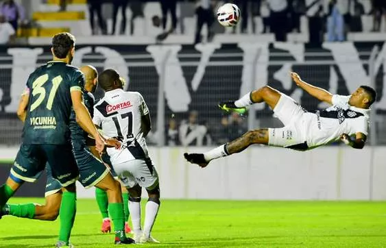 Ponte Preta vira sobre o Floresta na Série C. Veja as notas! Ponte Preta vira sobre o Floresta na Série C. Veja as notas!