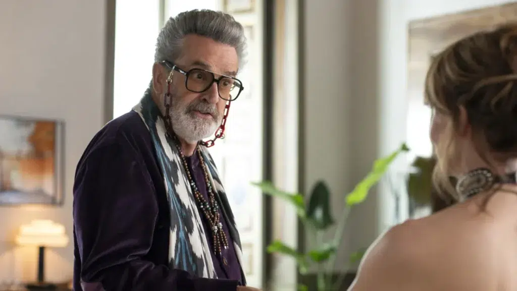 Rupert Everett afirma ter sido DEMITIDO de ‘Emily em Paris’ Rupert Everett afirma ter sido DEMITIDO de ‘Emily em Paris’