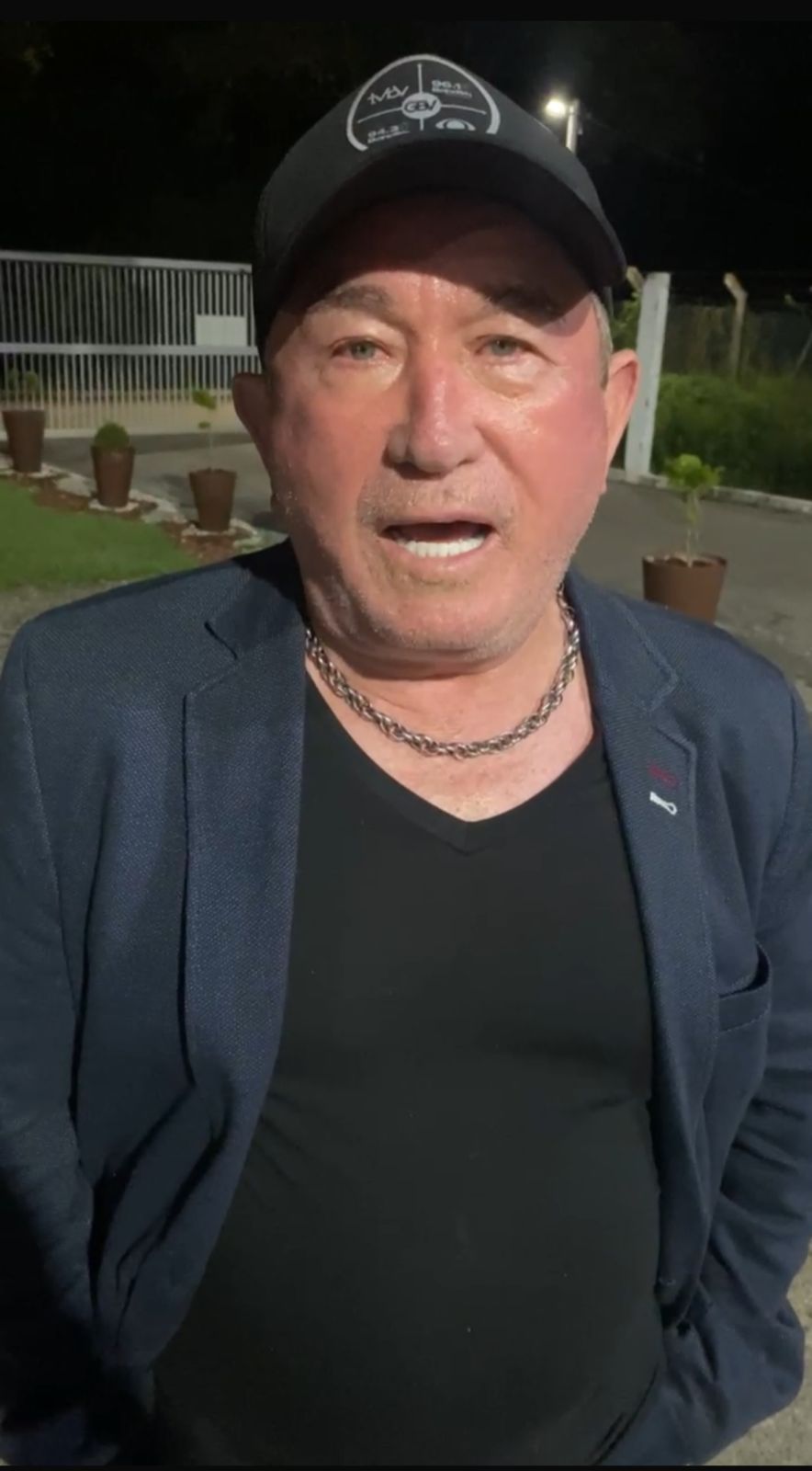 Amado Batista quer voltar para fazer show na Bahia; Prefeitura diz não fazer mais sentido Amado Batista quer voltar para fazer show na Bahia; Prefeitura diz não fazer mais sentido