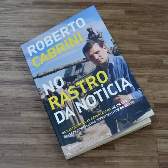Roberto Cabrini volta a lista de obras mais vendidas com livro de reportagens Roberto Cabrini volta a lista de obras mais vendidas com livro de reportagens