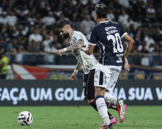 SÉRIE B: Coritiba empata, mas sobe para liderança; Ferroviária embala SÉRIE B: Coritiba empata, mas sobe para liderança; Ferroviária embala