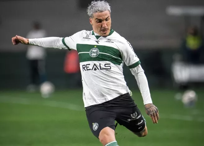 Coritiba 0 x 0 Chapecoense – Tudo igual e Coxa de volta a liderança da Série B Coritiba 0 x 0 Chapecoense – Tudo igual e Coxa de volta a liderança da Série B