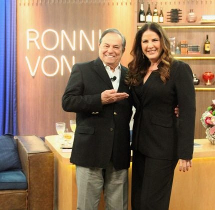 Dramaturgia da Globo nunca trabalhou tanto como agora 10 Ronnie Von e Christiane Pelajo