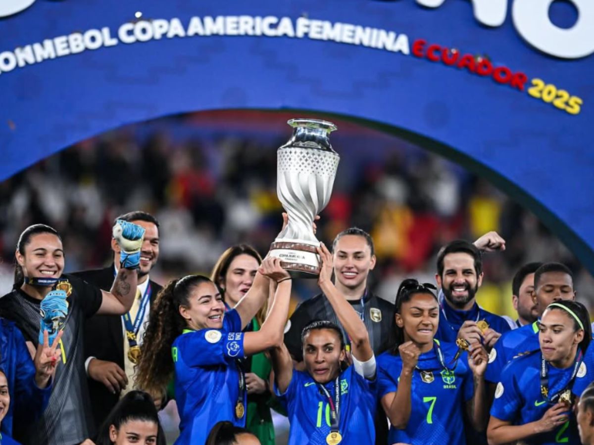 É campeão! Brasil conquista 9º título da Copa América Feminina em cima da Colômbia É campeão! Brasil conquista 9º título da Copa América Feminina em cima da Colômbia