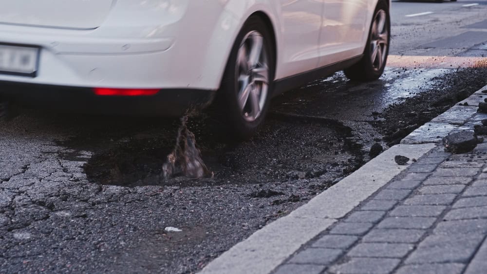 6 descuidos que rasgam os pneus de carro e moto 6 descuidos que rasgam os pneus de carro e moto
