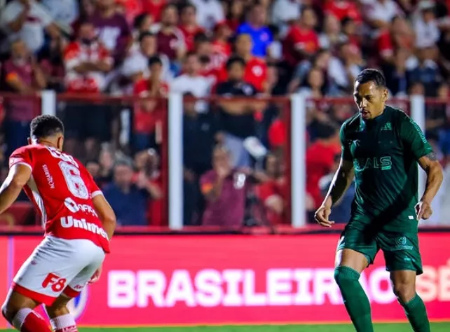 Vila Nova 1 x 2 Coritiba – Coxa assume liderança provisória da Série B Vila Nova 1 x 2 Coritiba – Coxa assume liderança provisória da Série B