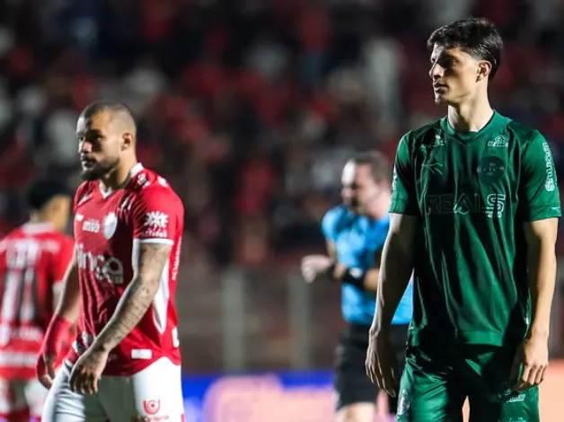 Vila Nova 1 x 2 Coritiba - Coxa assume liderança provisória da Série B 16 Vila Coritiba 2