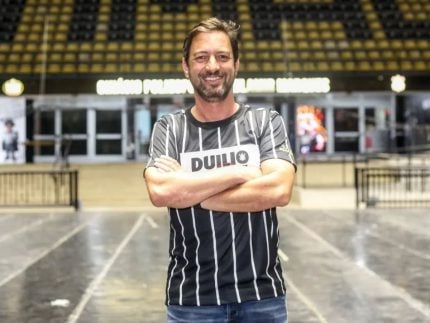 Crise no Corinthians: escândalo, afastamento, invasão, protesto e poder político em jogo 5 Duílio Monteiro Alves, ex-presidente do Corinthians