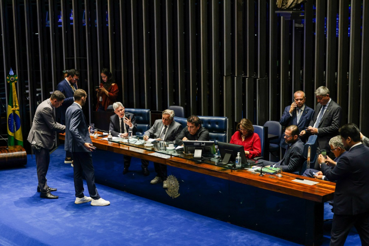 Veja quem são os congressistas que impedem sessões em troca de anistia a Bolsonaro Veja quem são os congressistas que impedem sessões em troca de anistia a Bolsonaro