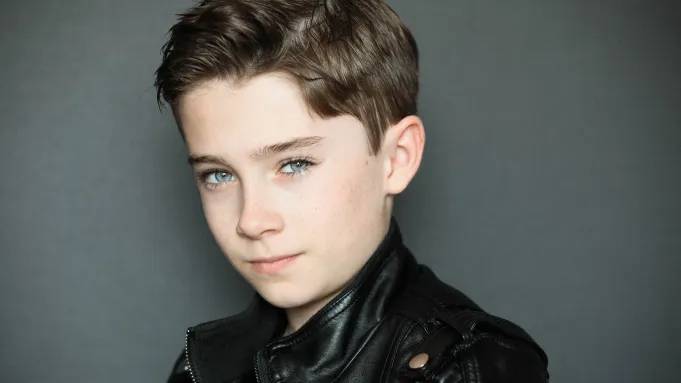 ‘Lanternas’: Astro de ‘Days of Our Lives’ entra para o elenco da série ‘Lanternas’: Astro de ‘Days of Our Lives’ entra para o elenco da série