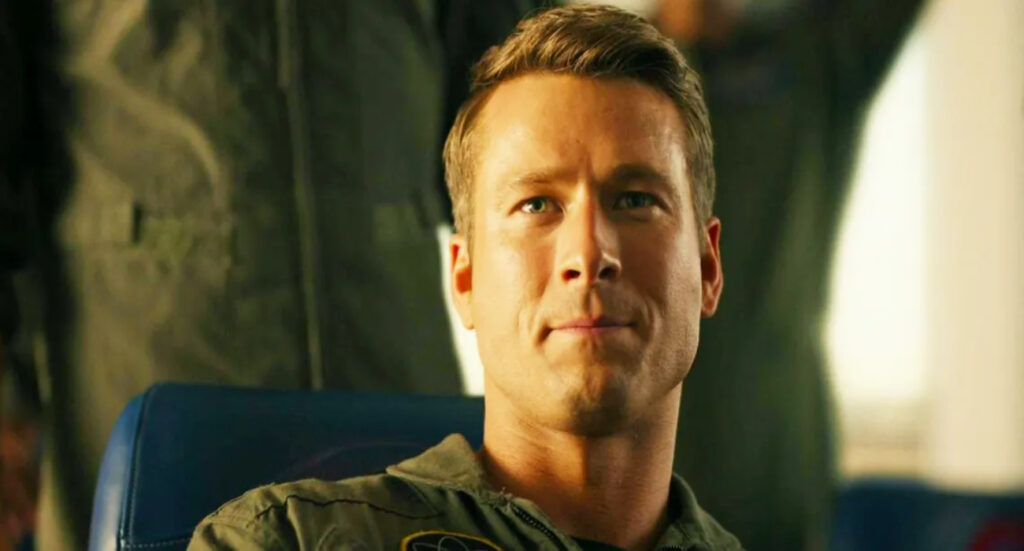 Glen Powell comenta possibilidade de interpretar super-herói nos cinemas Glen Powell comenta possibilidade de interpretar super-herói nos cinemas